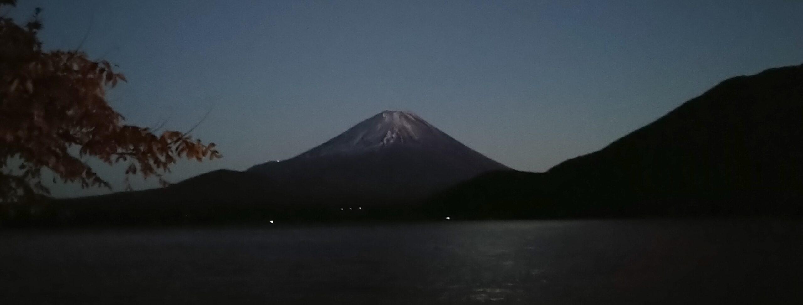 浩庵キャンプ場 －りんちゃんとなでしこが見た風景－