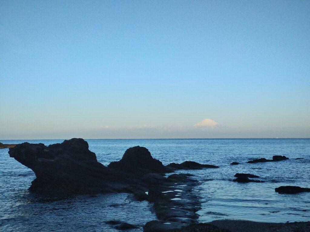 荒井浜からの富士山