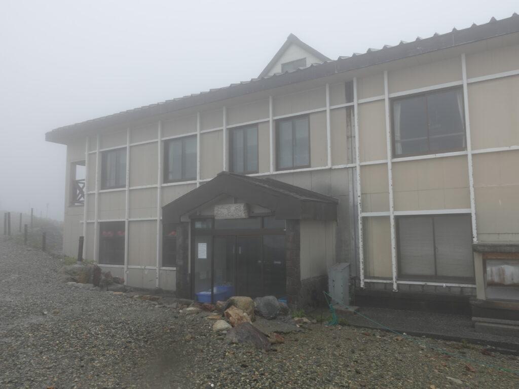 雷鳥荘