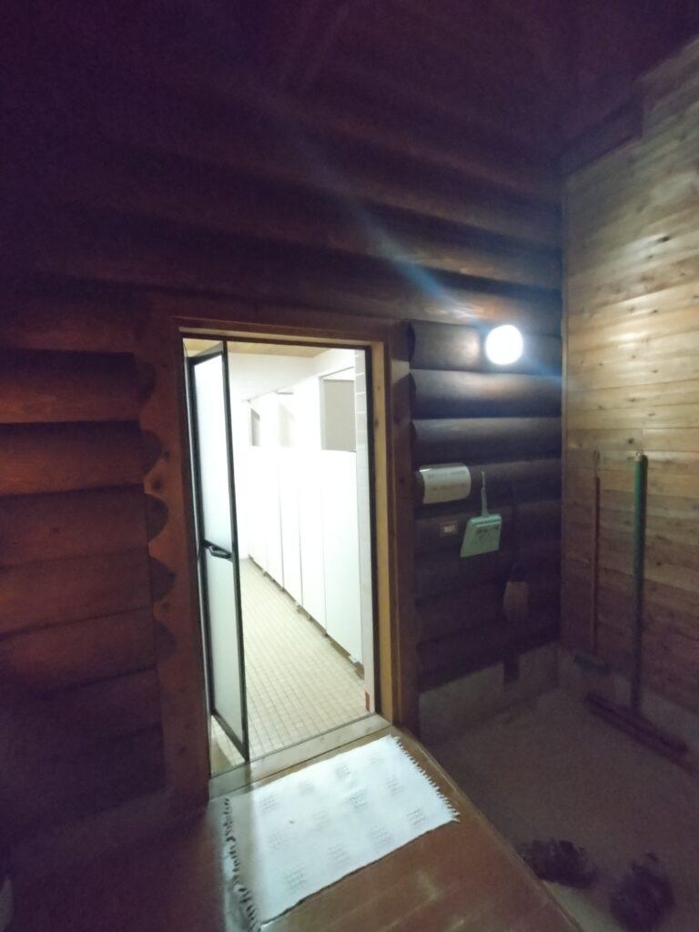 シャワールーム