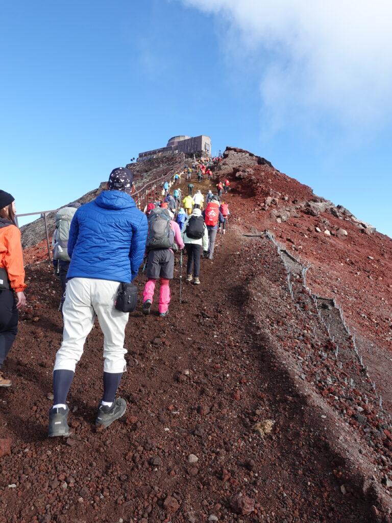 剣ヶ峰登山