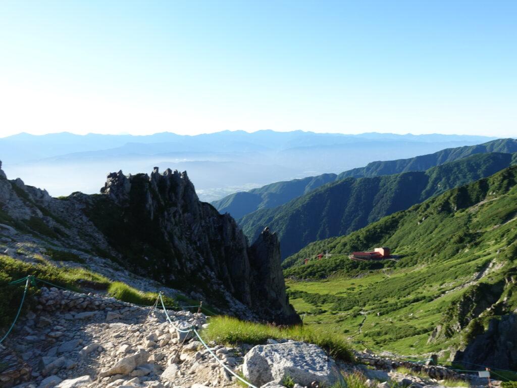 下山堂から見るホテル千畳敷