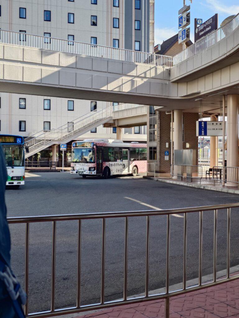 バスの到着