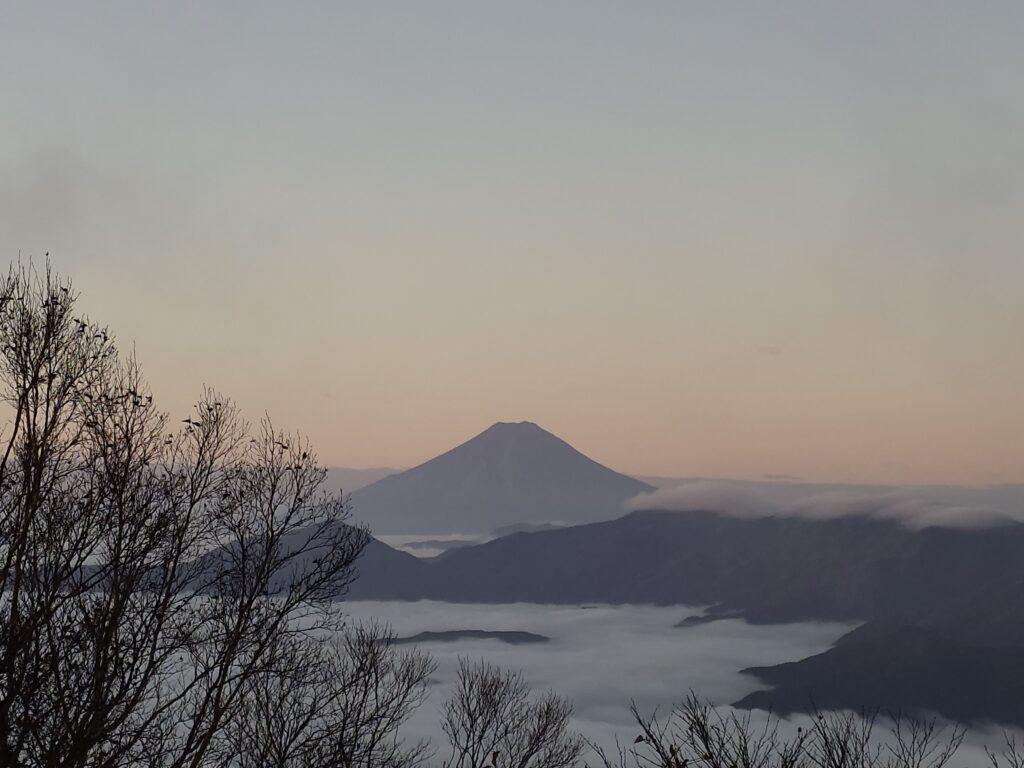 朝の富士山