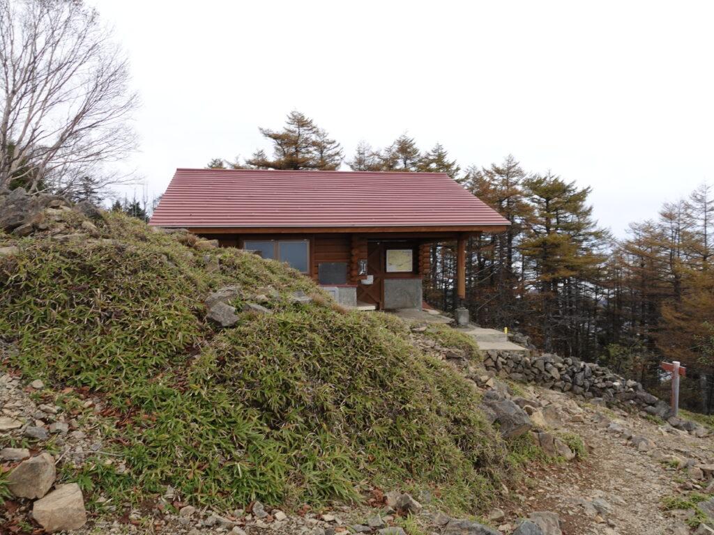 雲取山避難小屋