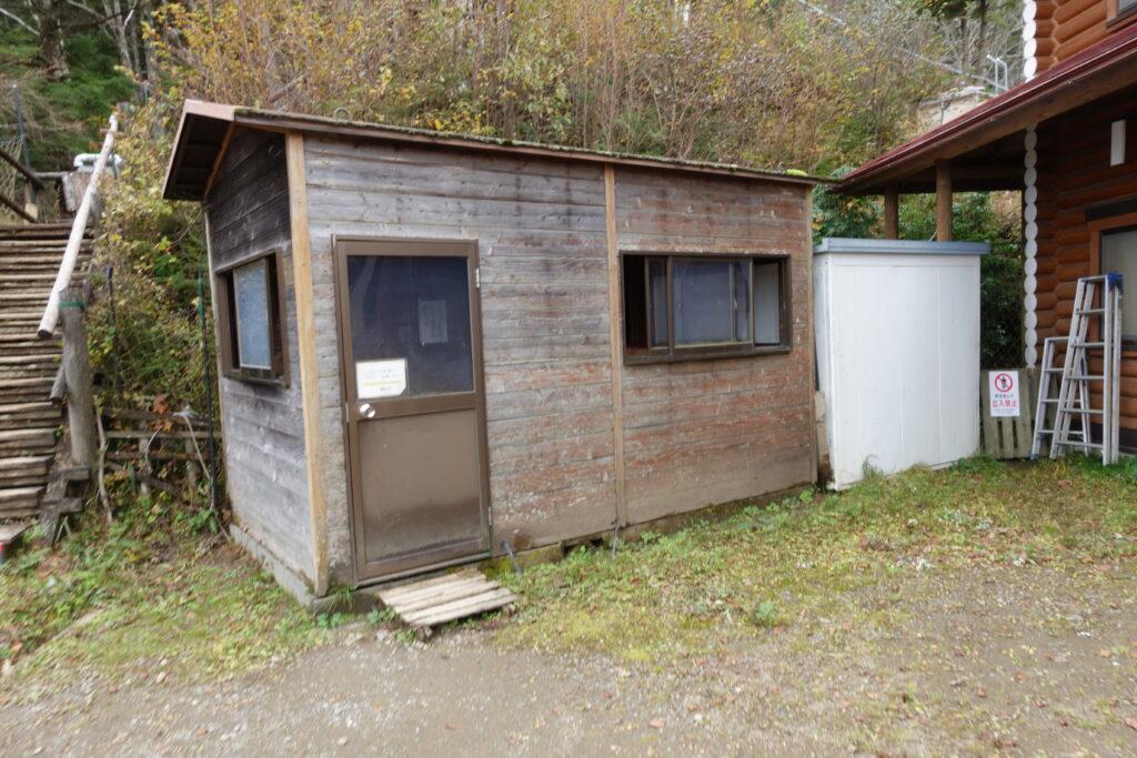 小屋泊者用自炊場