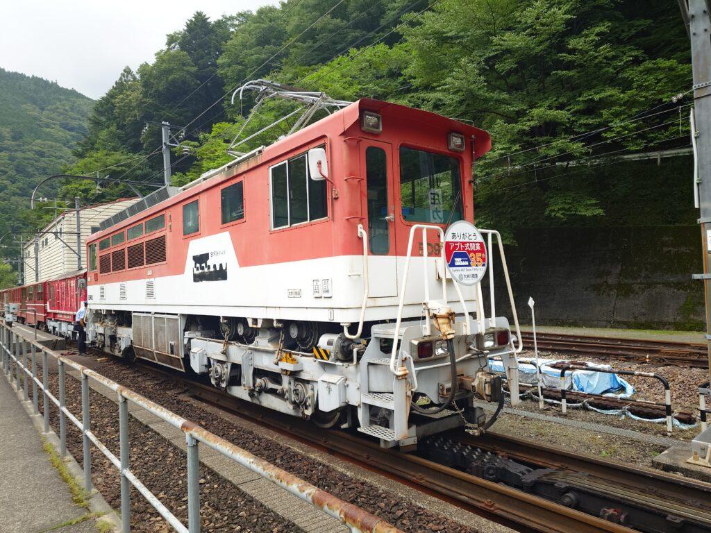 アプト式機関車